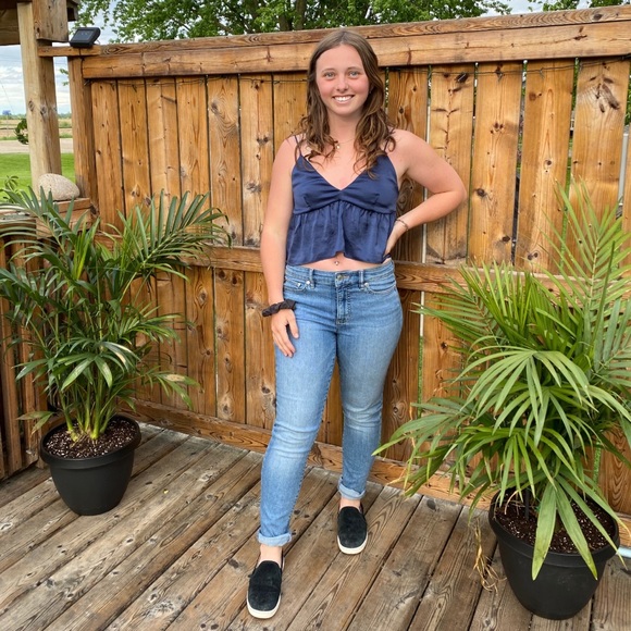 Meet your Posher, Bobbie - Picture 1 of 1